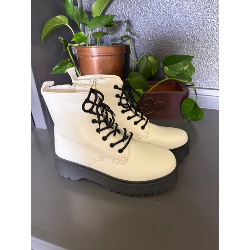 Doc Marten Style Retro High Top Boots, Grunge Zip Up